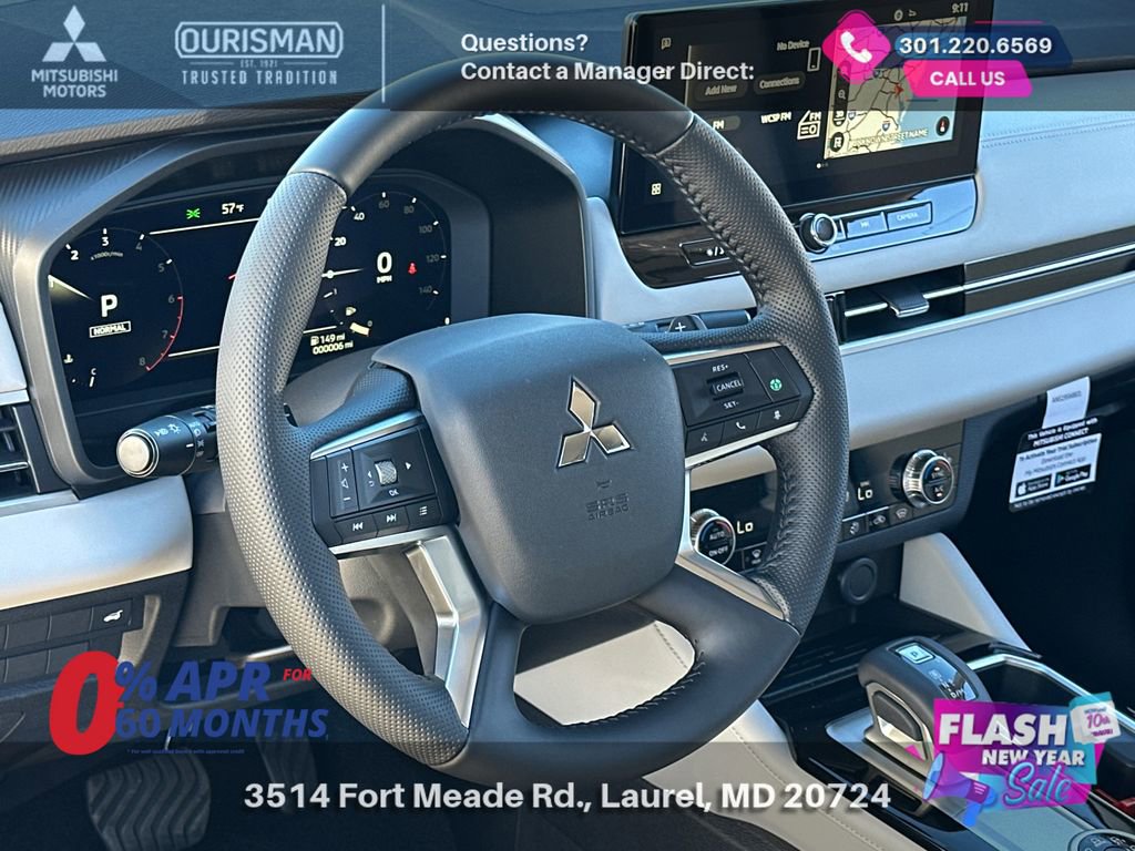 New 2025 Mitsubishi Outlander SE image 9
