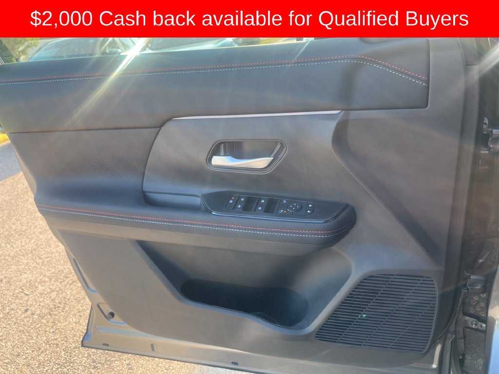 New 2027 Nissan Kicks SR w/ SR Premium Package FWD image 14