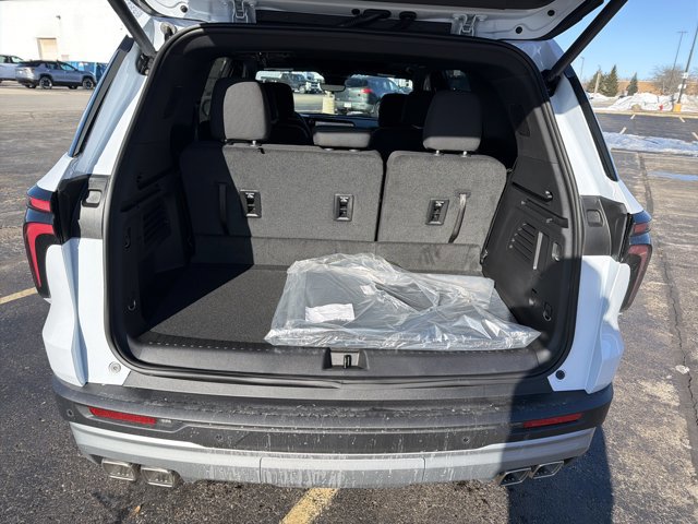 New 2026 Chevrolet Traverse LT w/ Sun and Wheel Package image 35