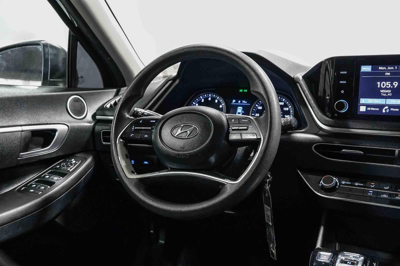 Used 2023 Hyundai Sonata SE FWD image 15