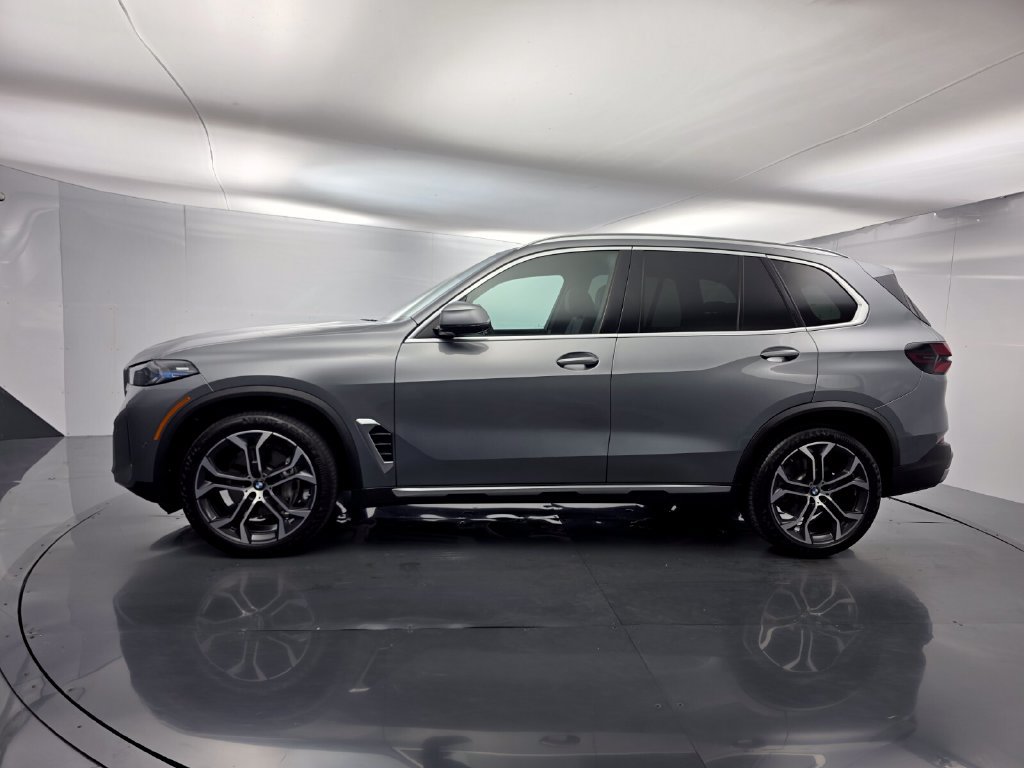 Certified 2025 BMW X5 sDrive40i w/ Premium Package RWD image 7