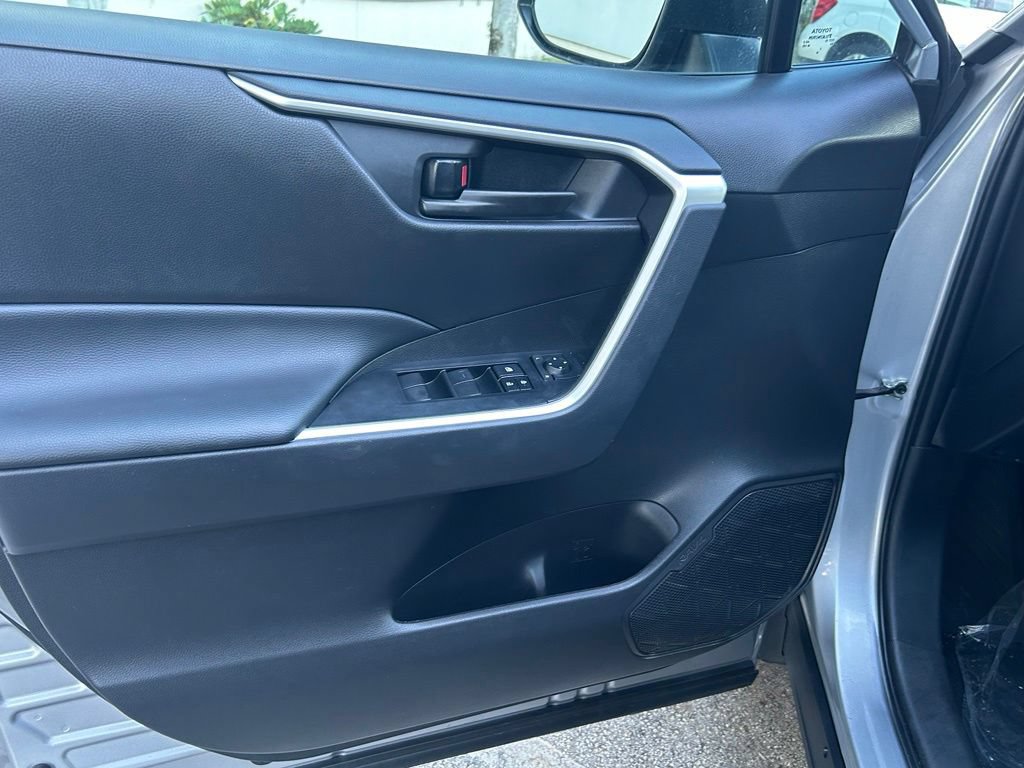 Used 2024 Toyota RAV4 LE FWD image 15