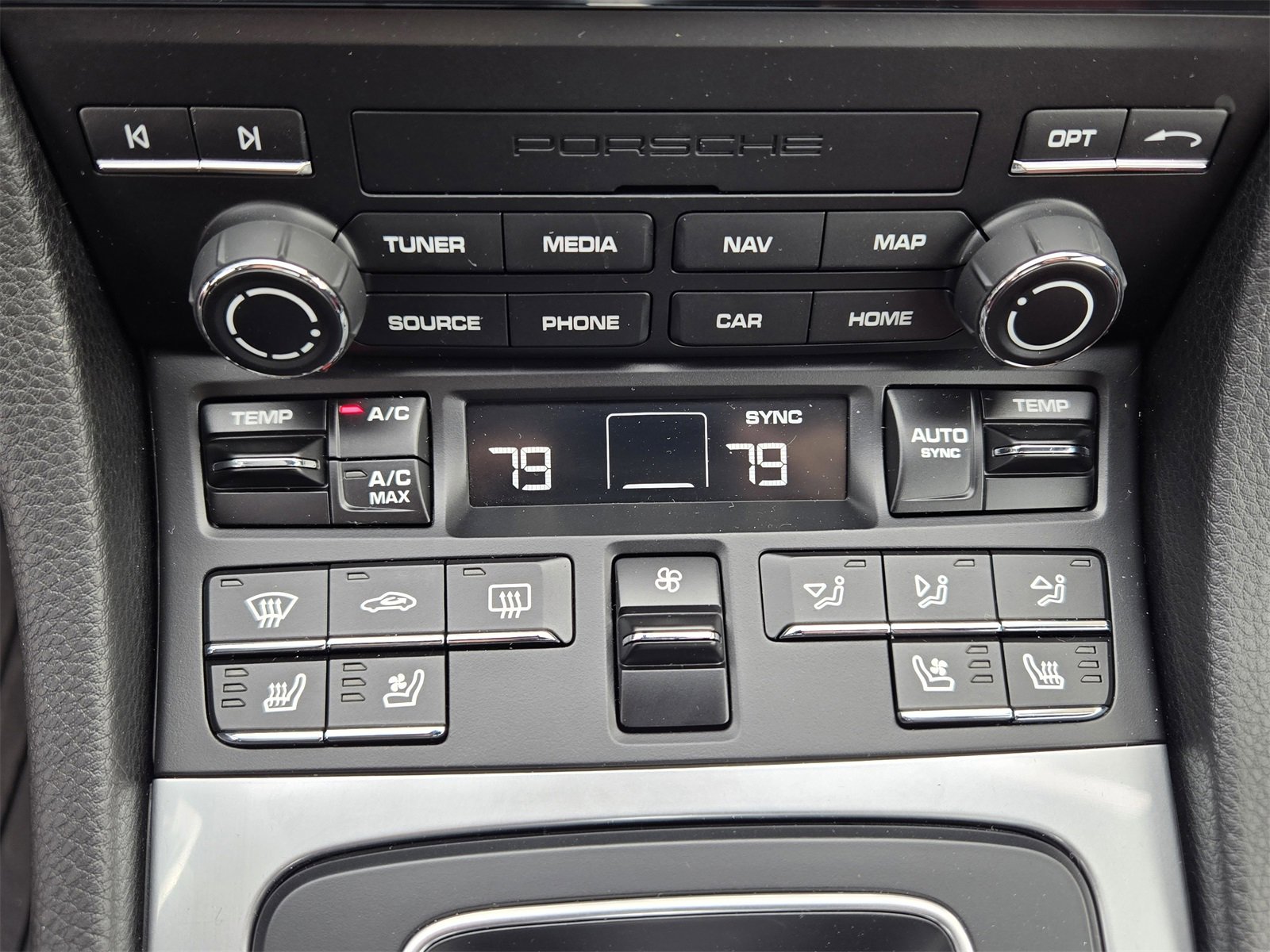 Used 2025 Porsche 718 Cayman image 17