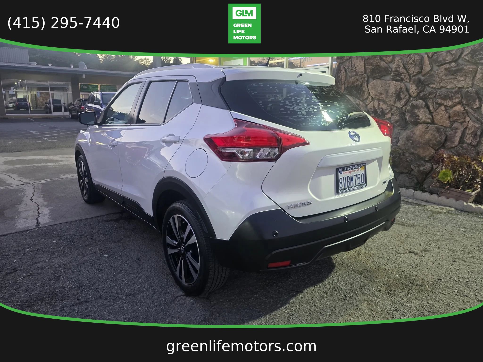 Used 2020 Nissan Kicks SV image 9