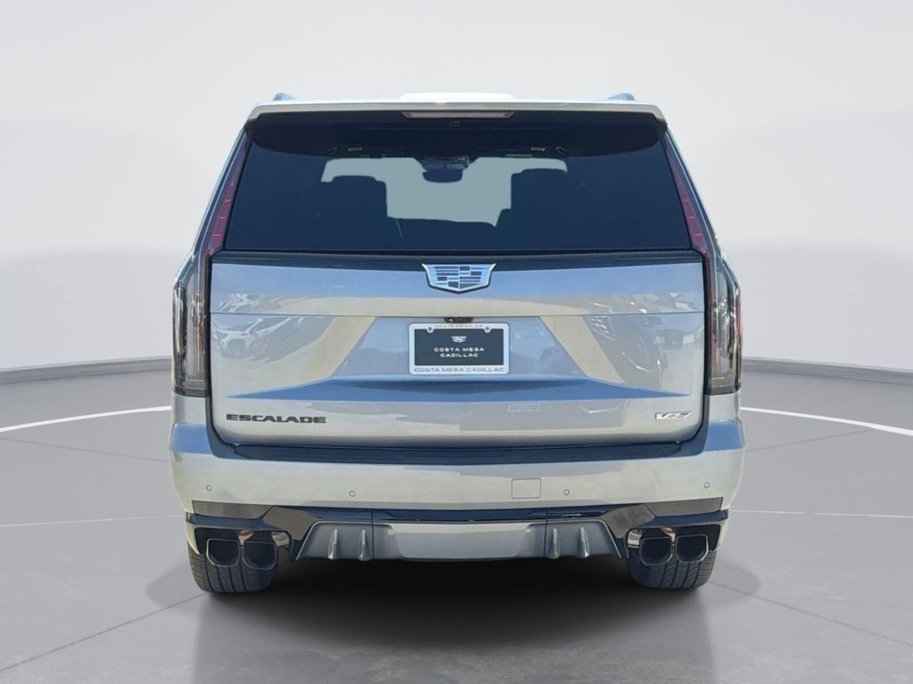 Certified 2023 Cadillac Escalade V w/ LPO, ONYX Package AWD/4WD image 4