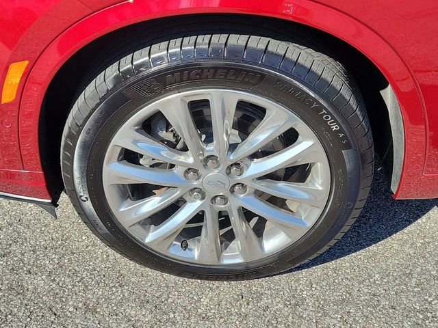 Used 2024 Cadillac XT6 Premium Luxury w/ Technology Package image 5