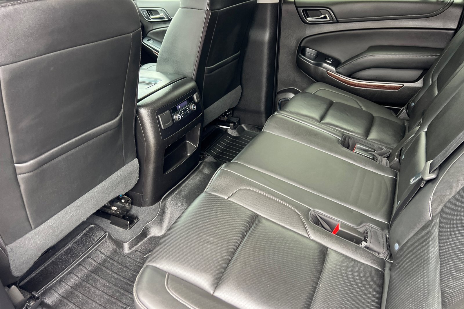 Used 2019 GMC Yukon XL SLT image 13