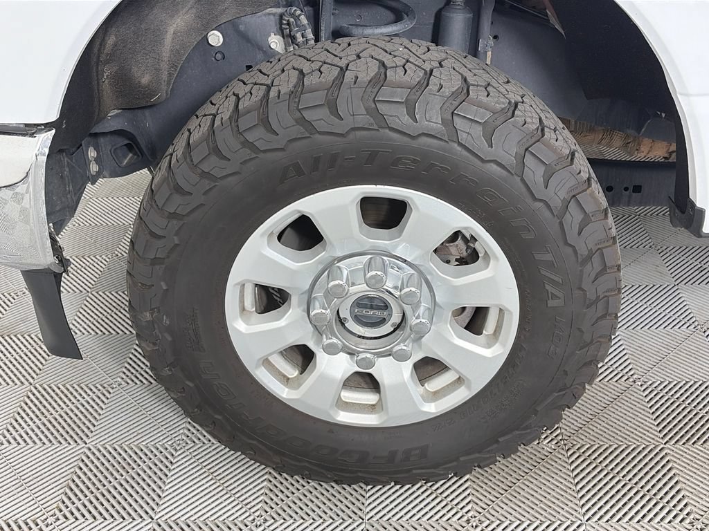 Used 2024 Ford F250 XLT AWD/4WD image 8