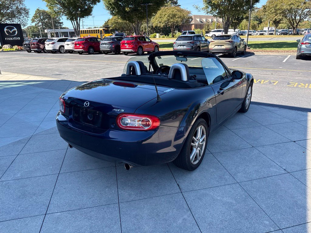 Used 2012 MAZDA MX-5 Miata Sport RWD image 6