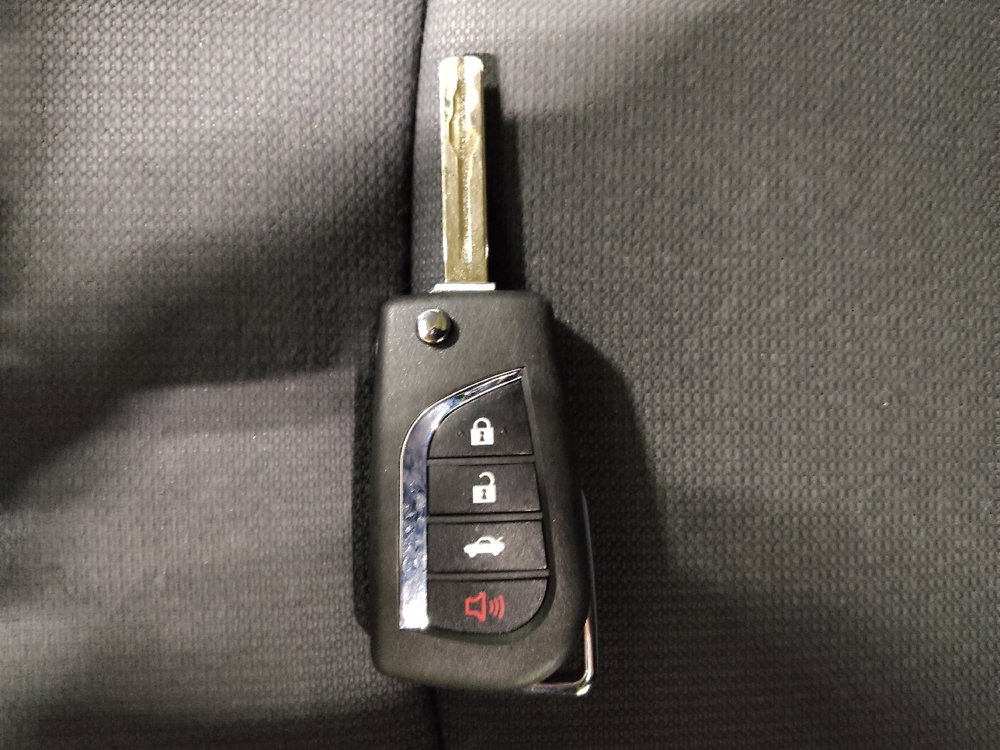 Used 2022 Toyota Corolla LE image 32