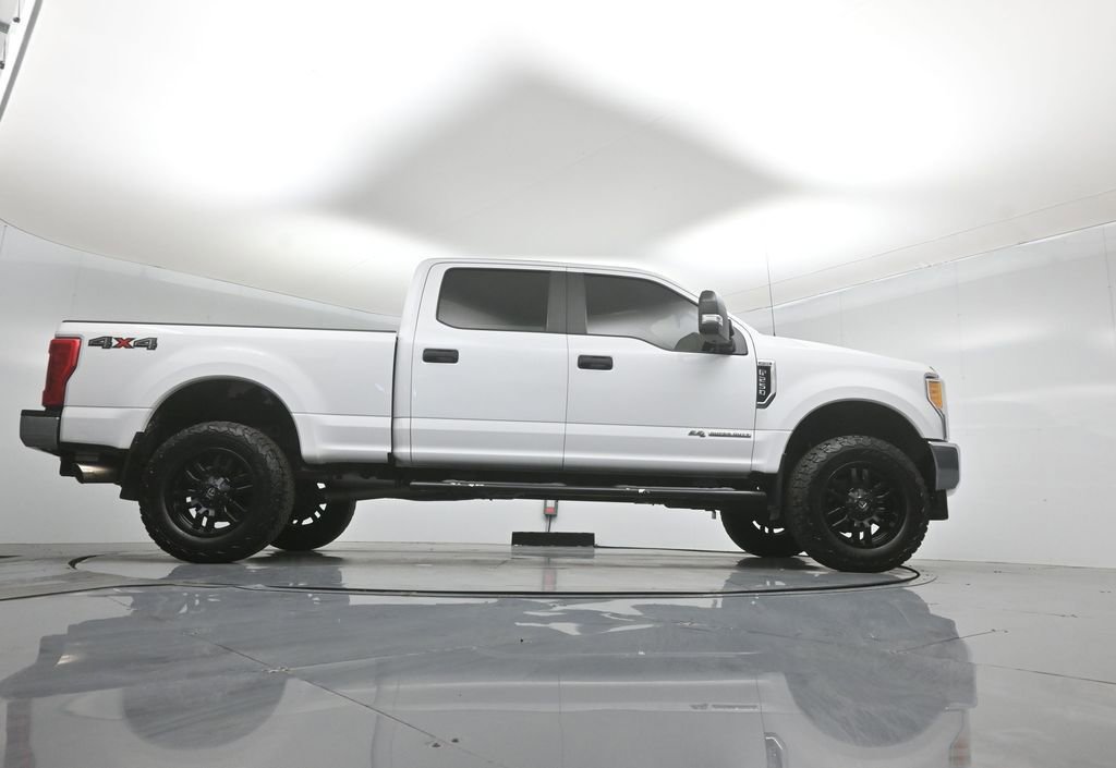Used 2017 Ford F250 XL w/ STX Appearance Package AWD/4WD image 44