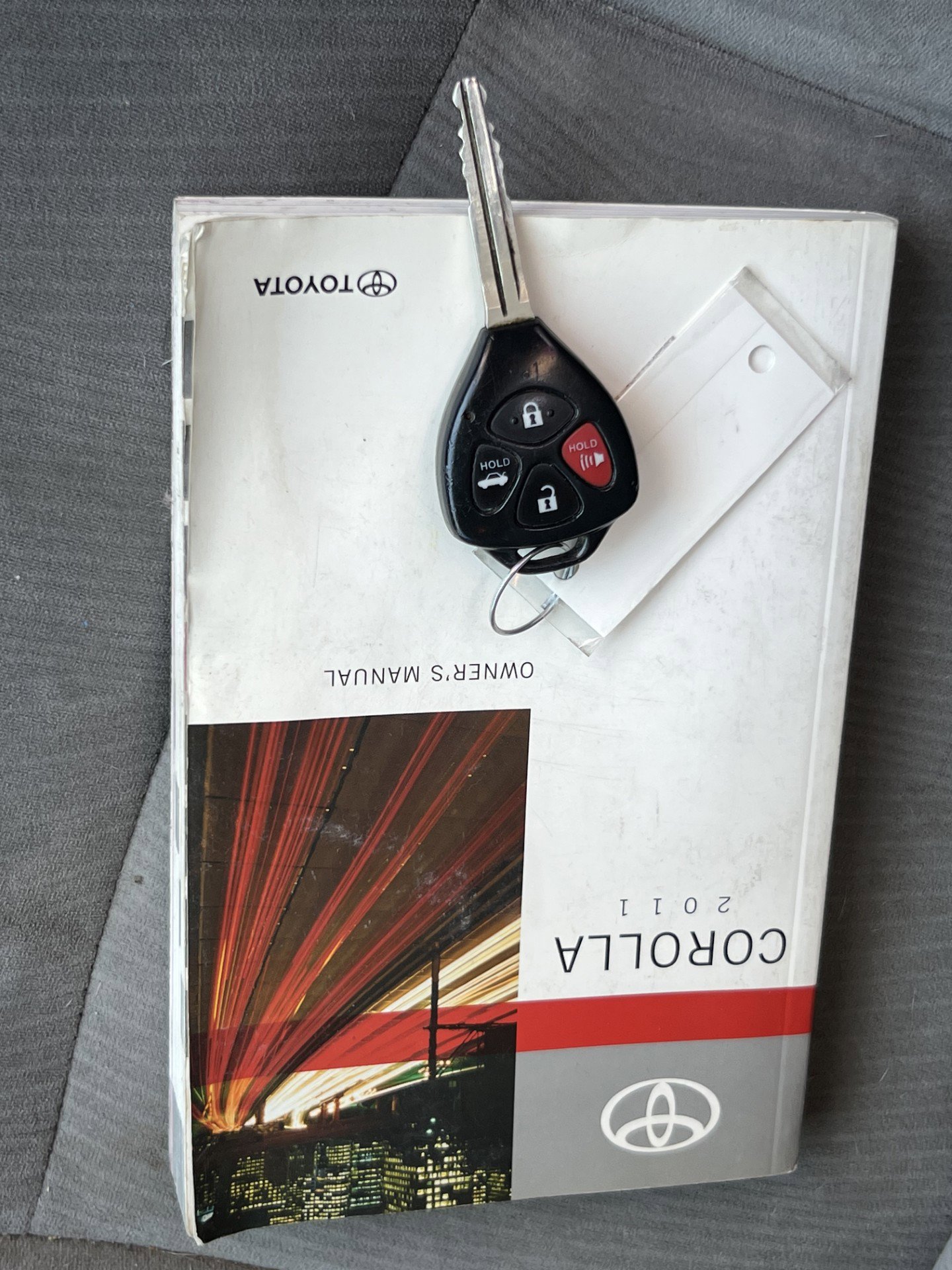 Used 2011 Toyota Corolla LE image 12