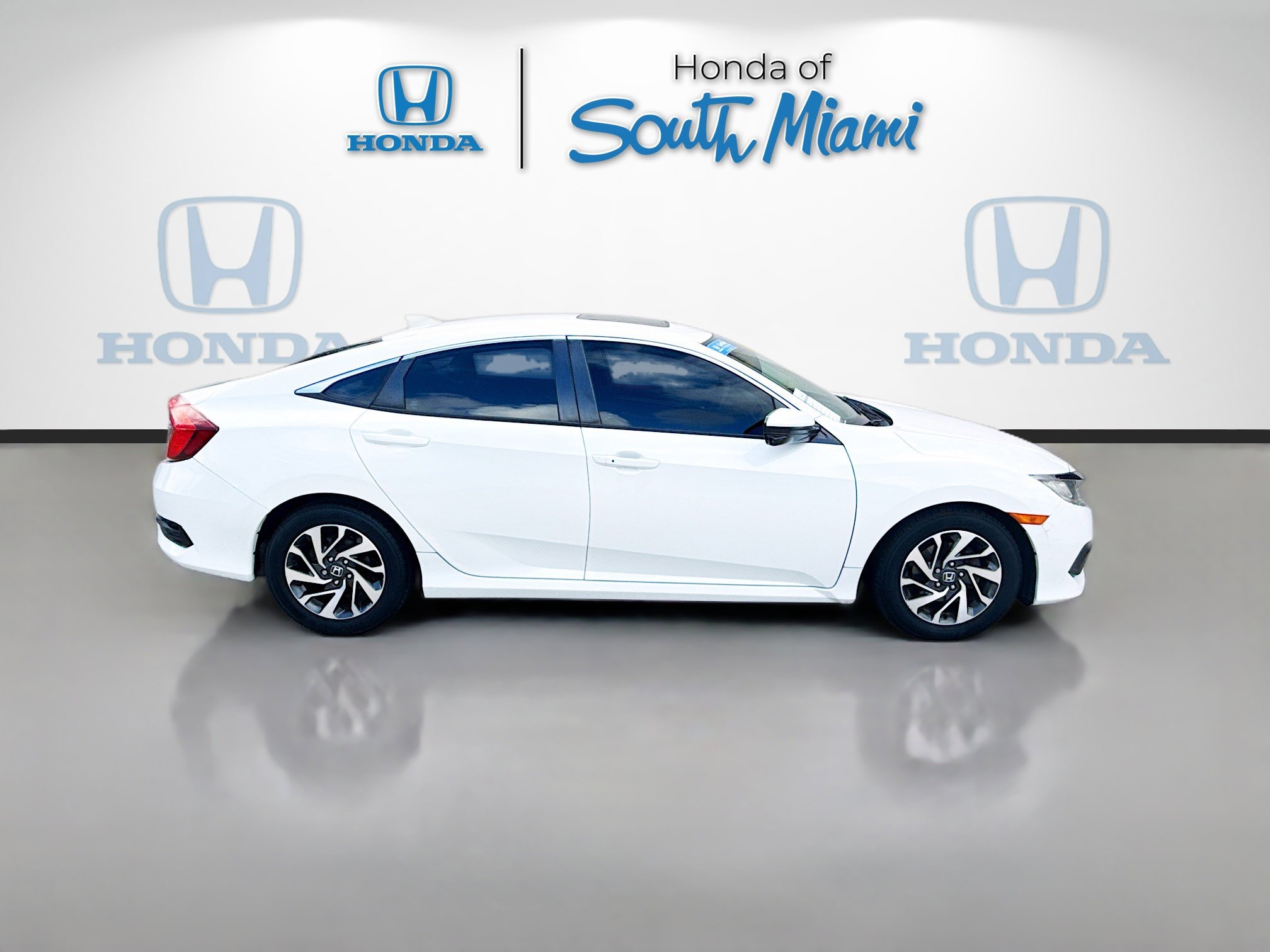 Certified 2017 Honda Civic EX image 8