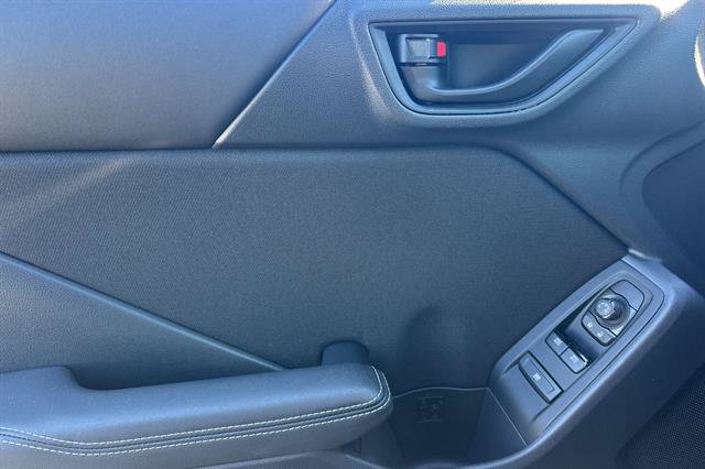 Used 2024 Toyota GR86 RWD image 10