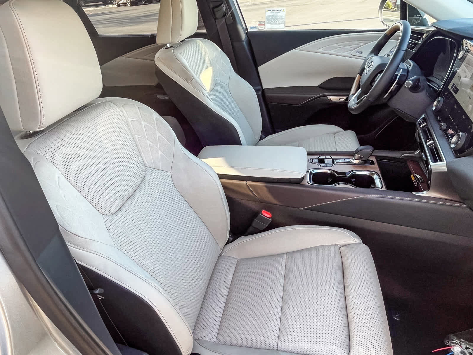 New 2026 Lexus RX 450h Luxury image 17