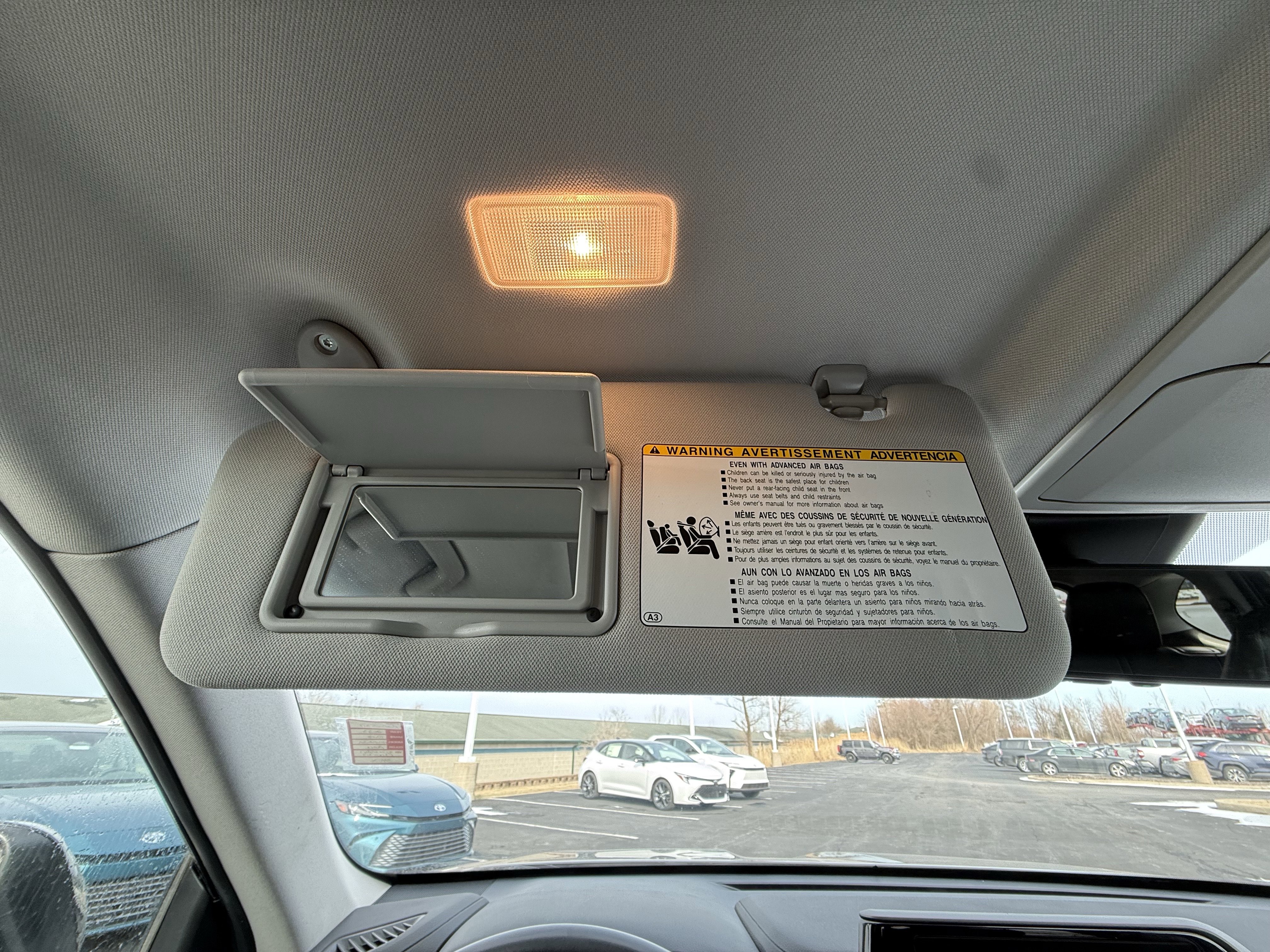 Used 2023 Toyota Highlander XLE image 30