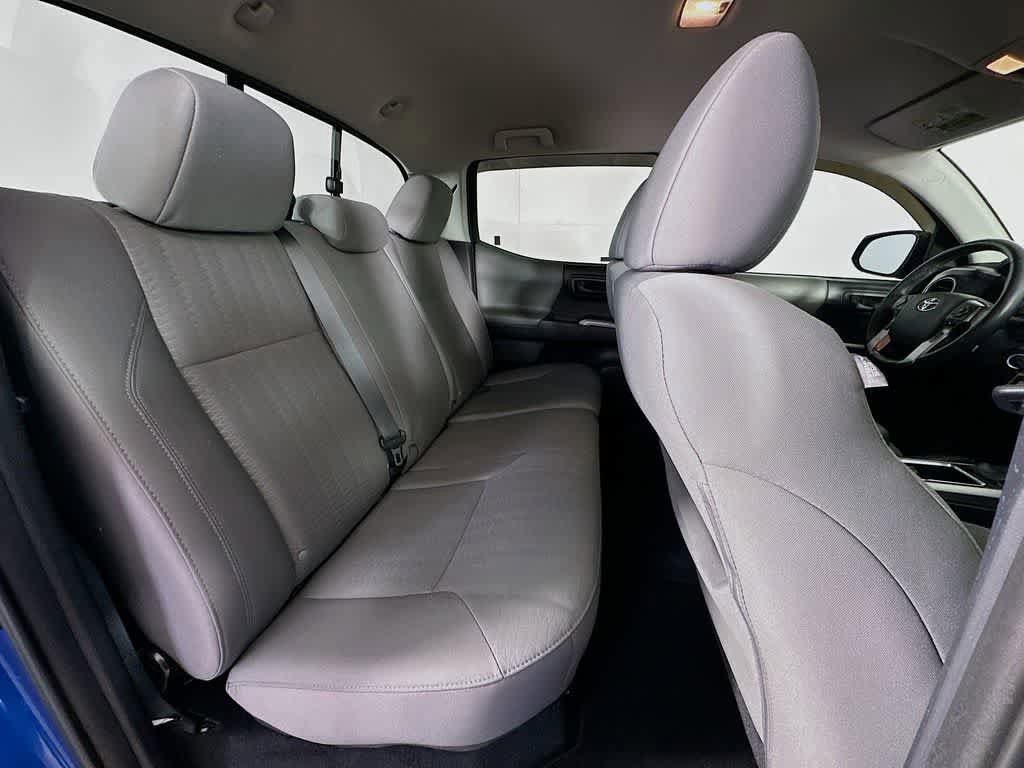 Used 2018 Toyota Tacoma SR5 RWD image 29