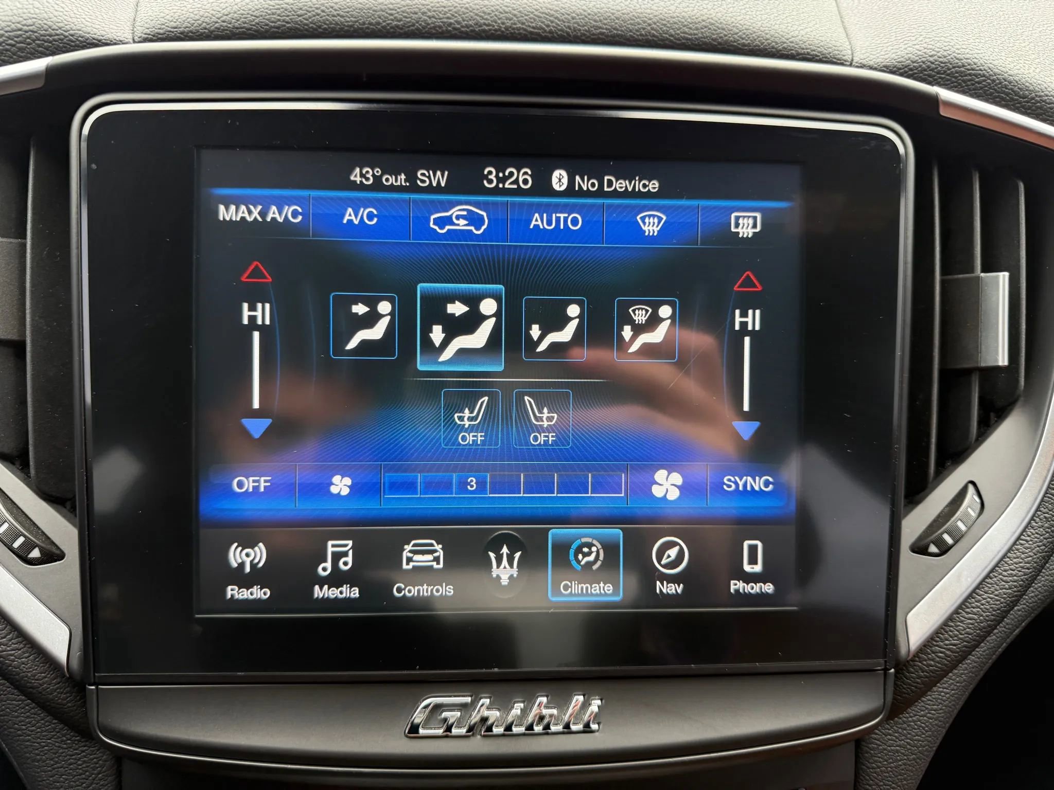 Used 2017 Maserati Ghibli image 21