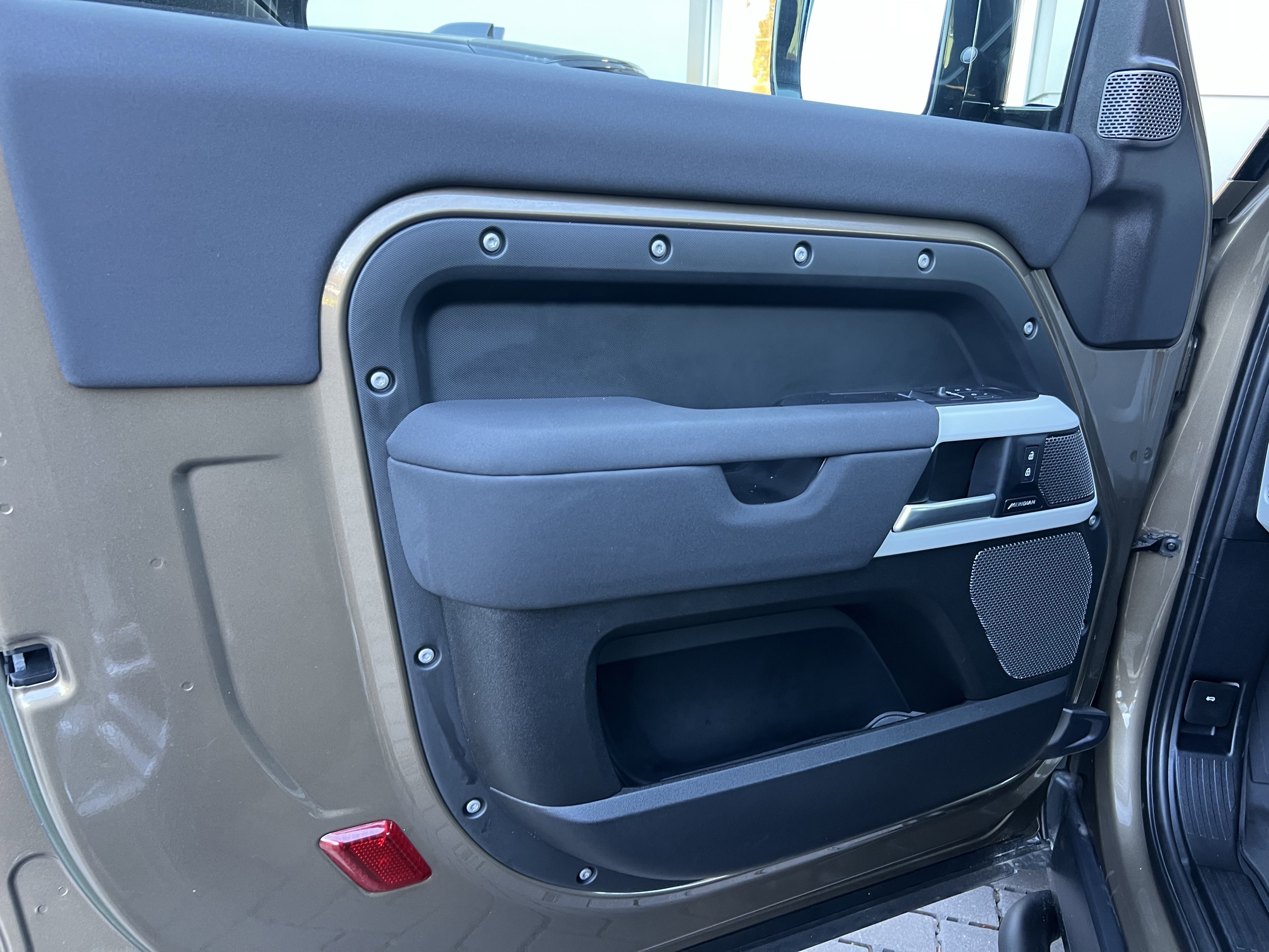 Certified 2023 Land Rover Defender 90 S image 13