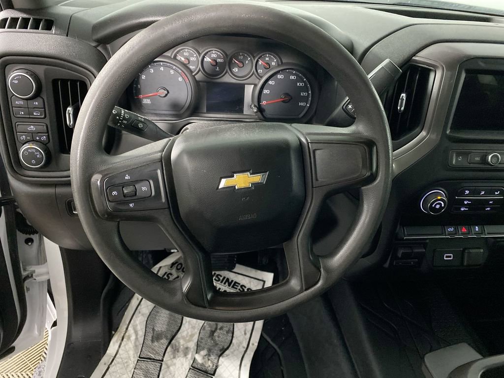 Used 2019 Chevrolet Silverado 1500 Custom w/ Custom Convenience Package image 14