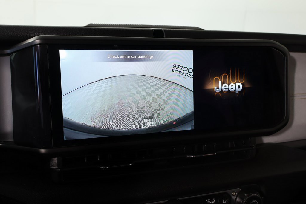 Used 2024 Jeep Wrangler Sport S image 6