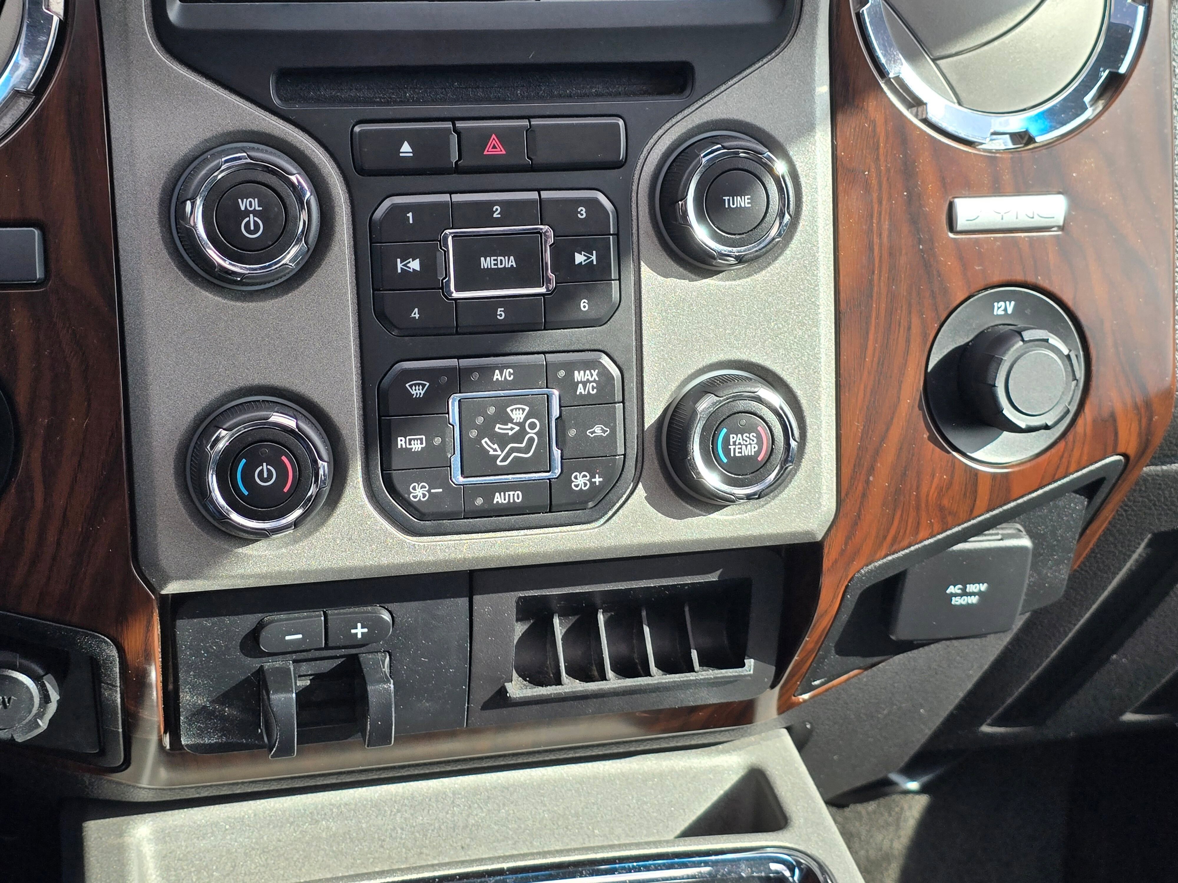 Used 2016 Ford F250 Lariat w/ Lariat Ultimate Package image 20