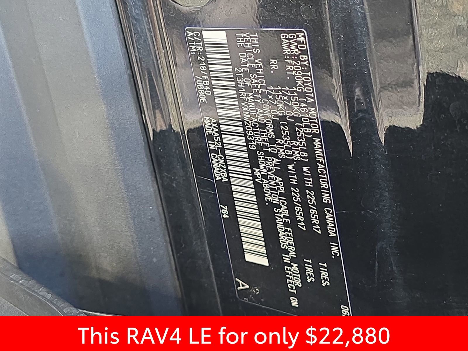 Used 2022 Toyota RAV4 LE image 40