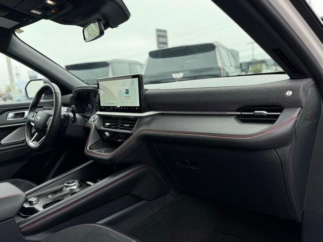 Used 2025 Ford Explorer ST AWD/4WD image 22