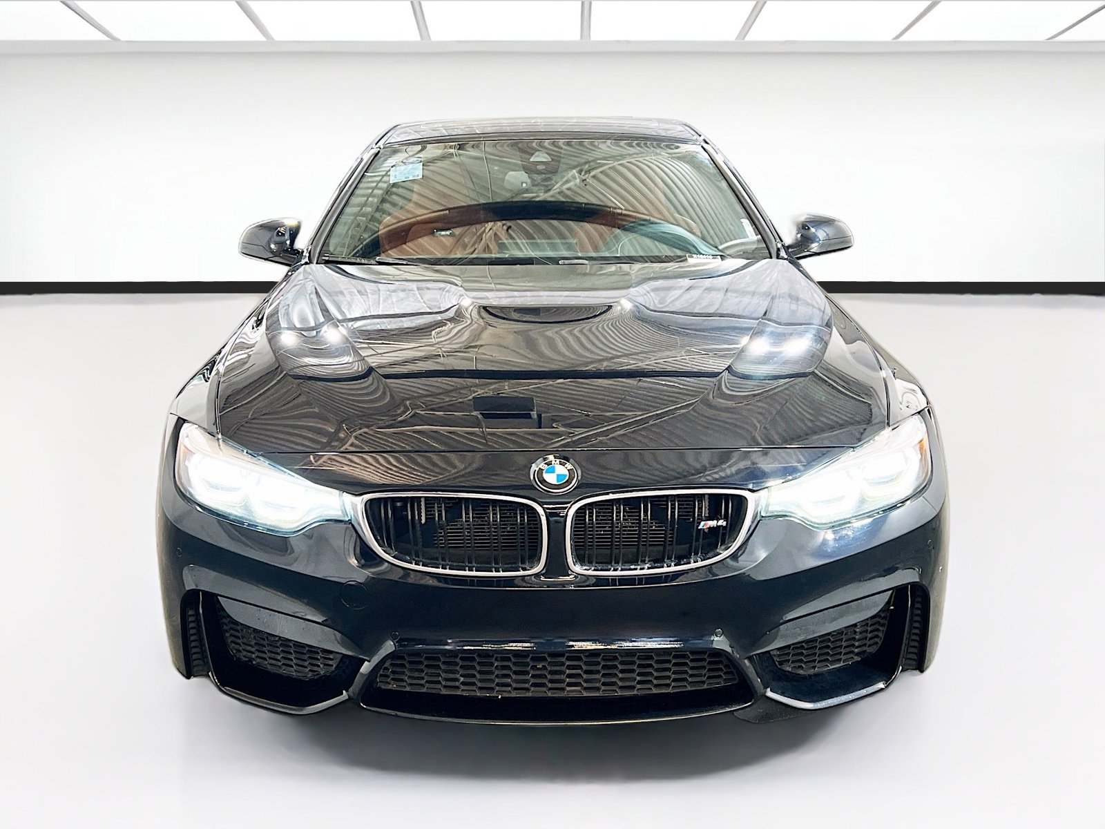 Used 2018 BMW M4 Coupe image 2