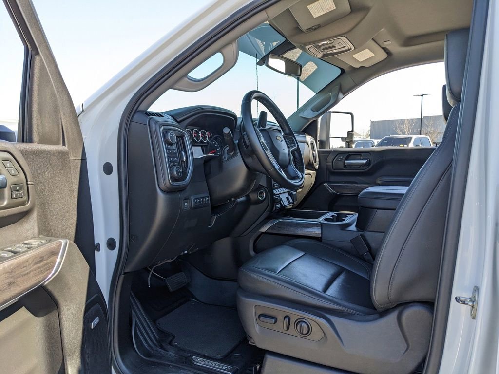 Used 2023 Chevrolet Silverado 2500 LTZ w/ LTZ Plus Package image 41