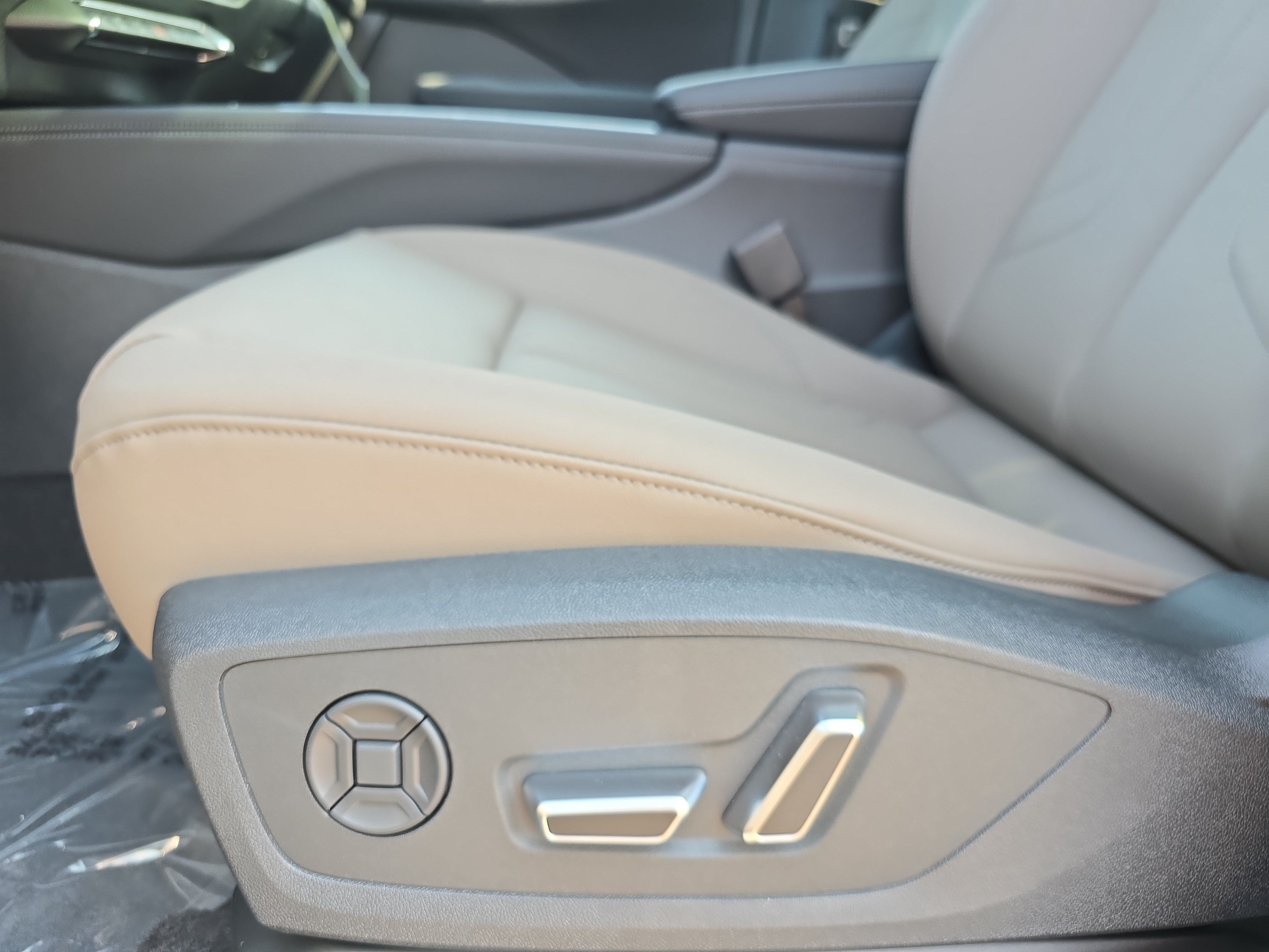 New 2026 Audi Q3 quattro 2.0T AWD/4WD image 27
