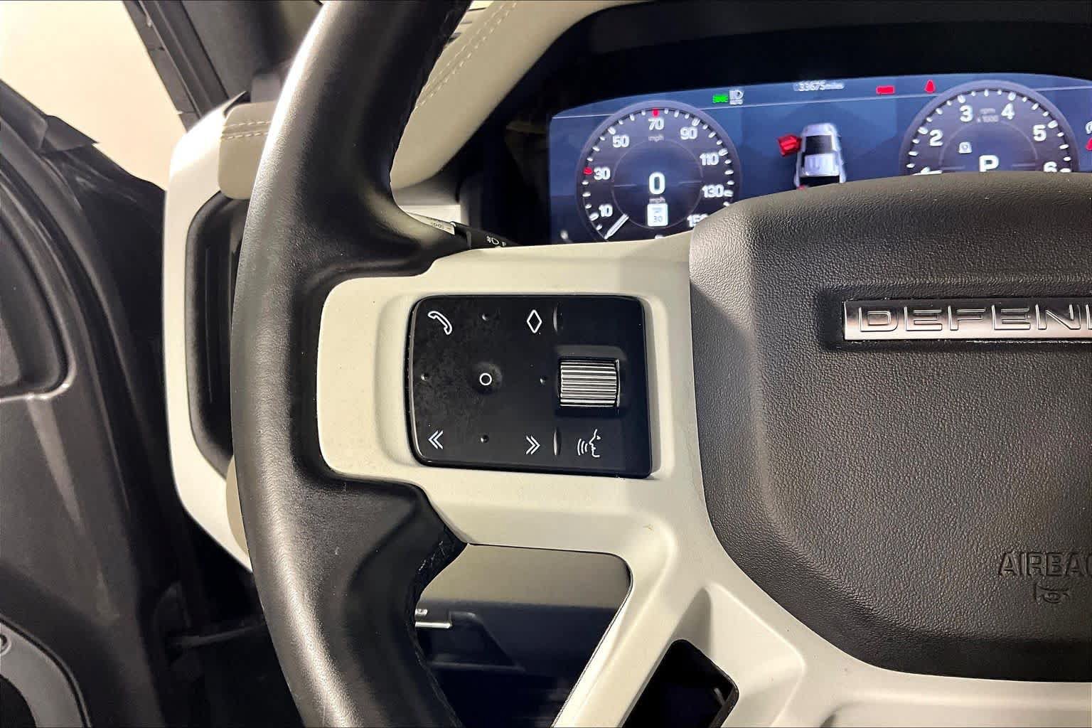 Used 2022 Land Rover Defender 110 S AWD/4WD image 22
