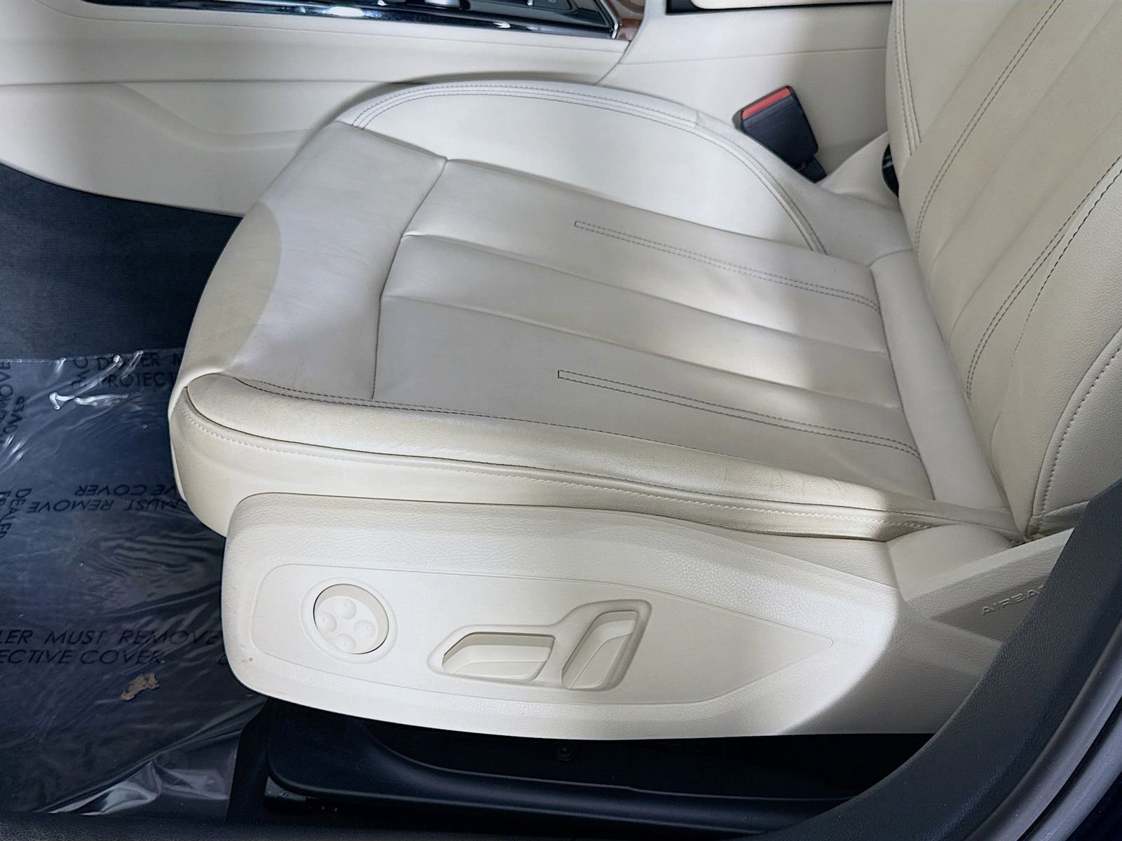 Used 2023 Audi A4 2.0T Premium w/ Convenience Package image 18