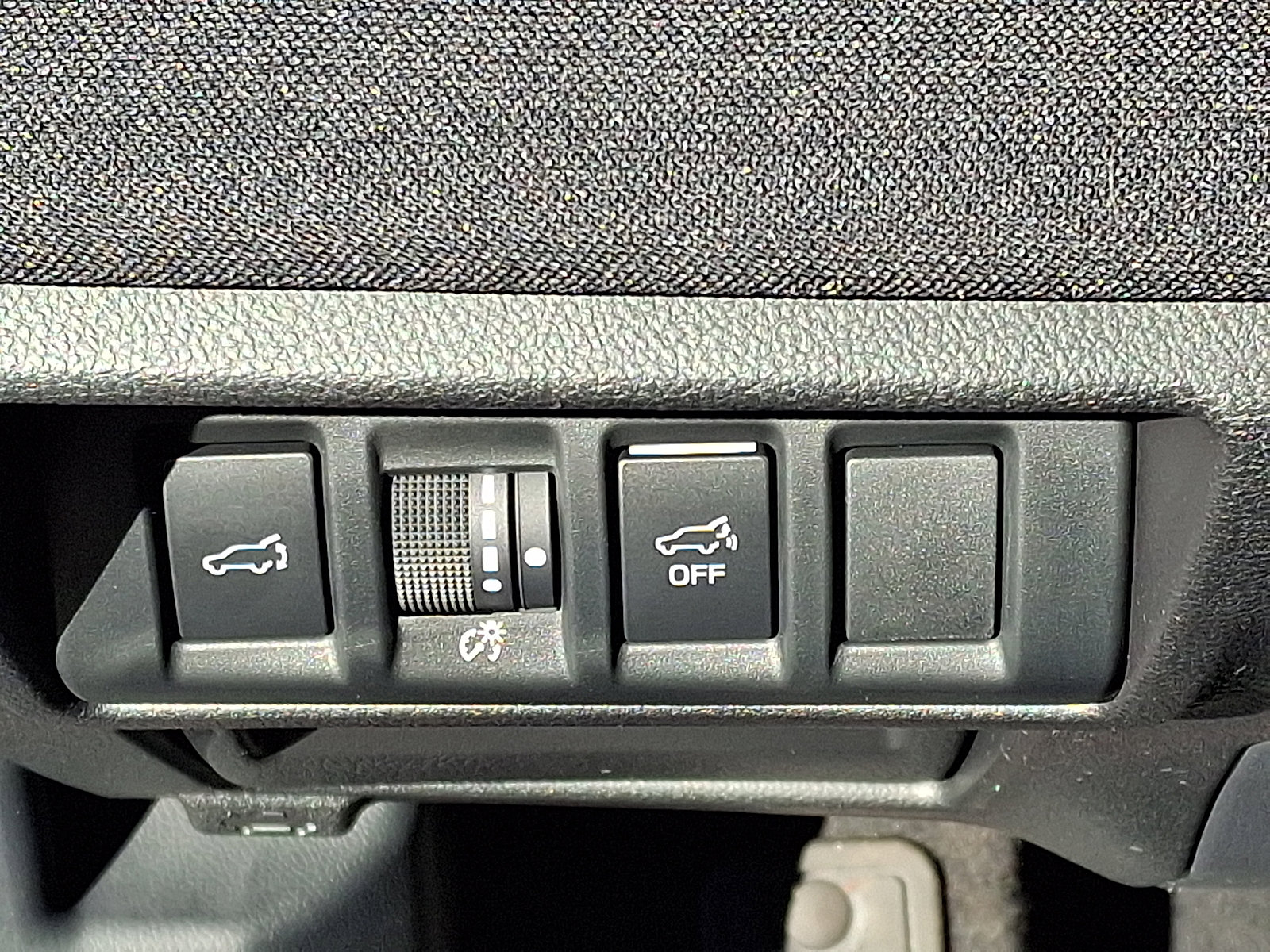 Certified 2025 Subaru Outback Premium w/ Popular Package #1A image 25