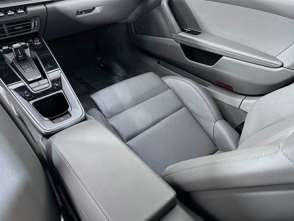 Certified 2020 Porsche 911 Carrera RWD image 25