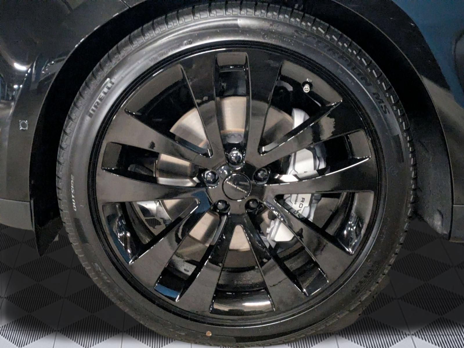 New 2026 Land Rover Range Rover Sport SE AWD/4WD image 9