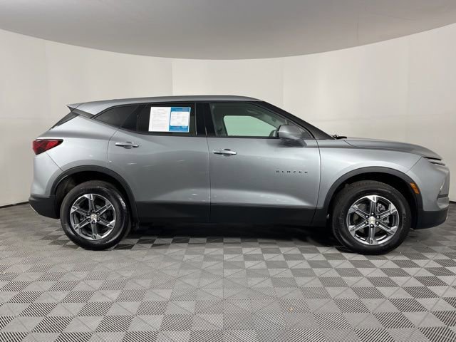 Used 2024 Chevrolet Blazer LT image 11