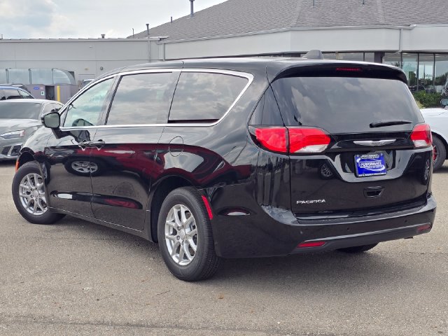 New 2027 Chrysler Pacifica LX FWD image 21