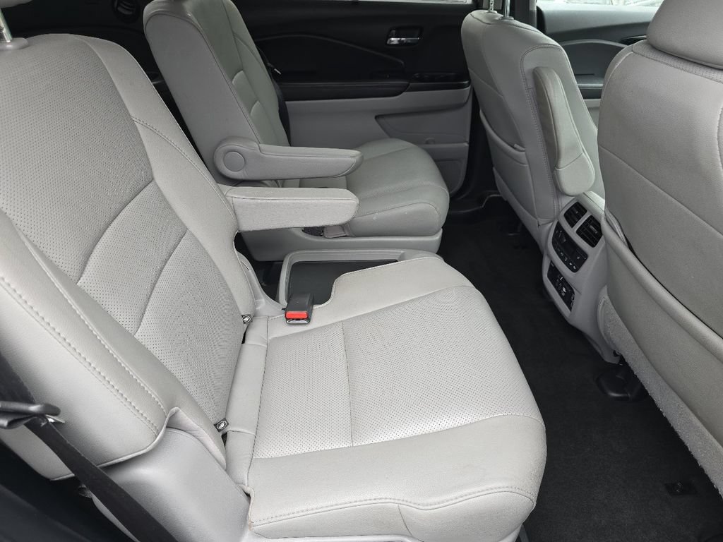 Used 2019 Honda Pilot Elite image 20