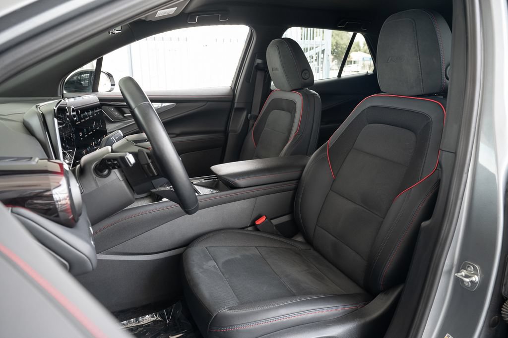 Used 2024 Chevrolet Blazer EV RS RWD image 16