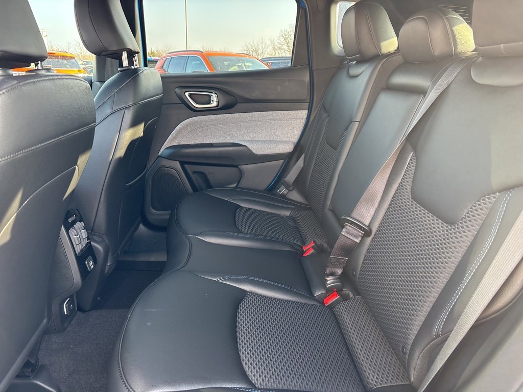 New 2026 Jeep Compass Latitude image 19