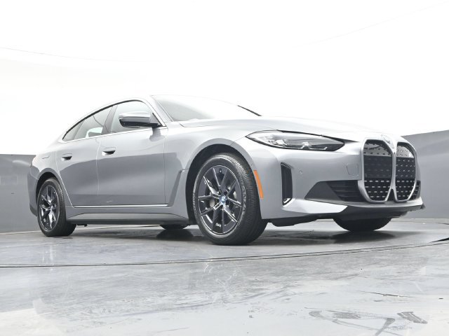 Used 2024 BMW i4 eDrive35 w/ Premium Package RWD image 32