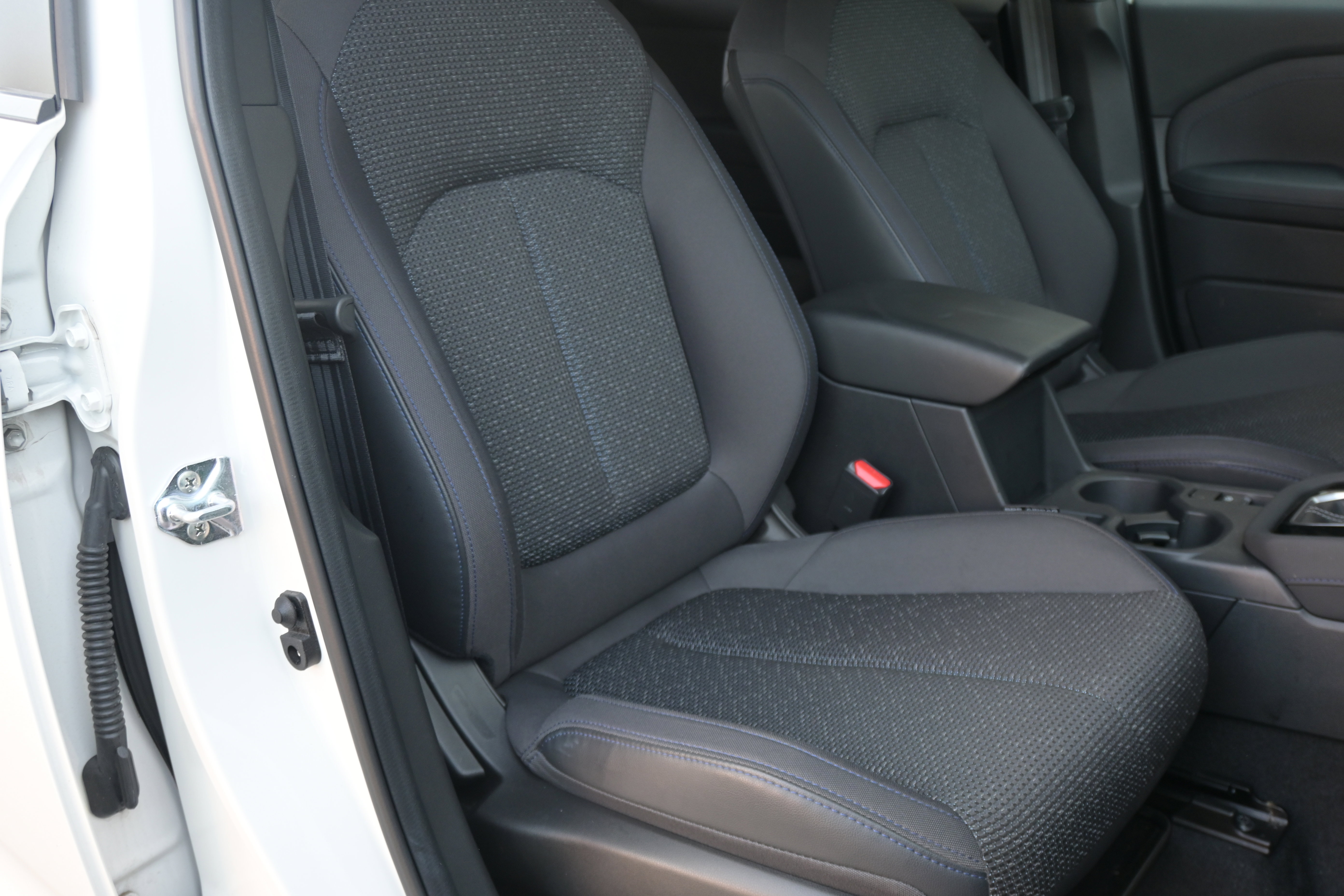 Certified 2025 Subaru Forester Premium AWD/4WD image 33