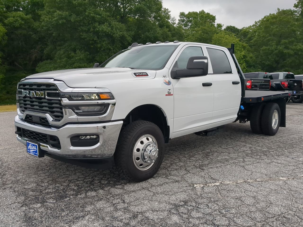 New 2025 RAM 3500 Tradesman w/ Chrome Appearance Group AWD/4WD image 6