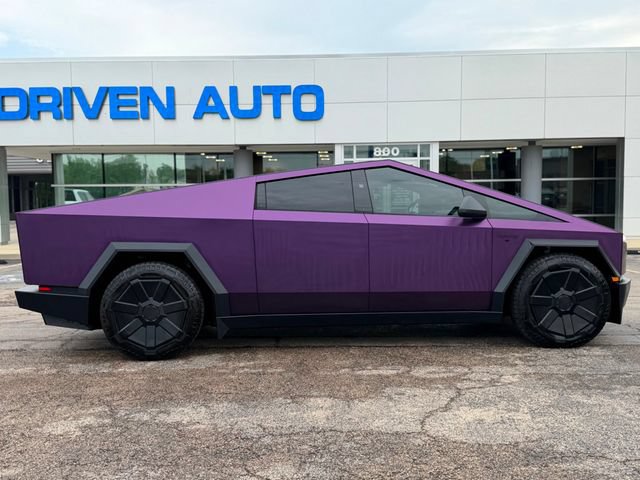 Used 2024 Tesla Cybertruck Cyberbeast AWD/4WD image 15