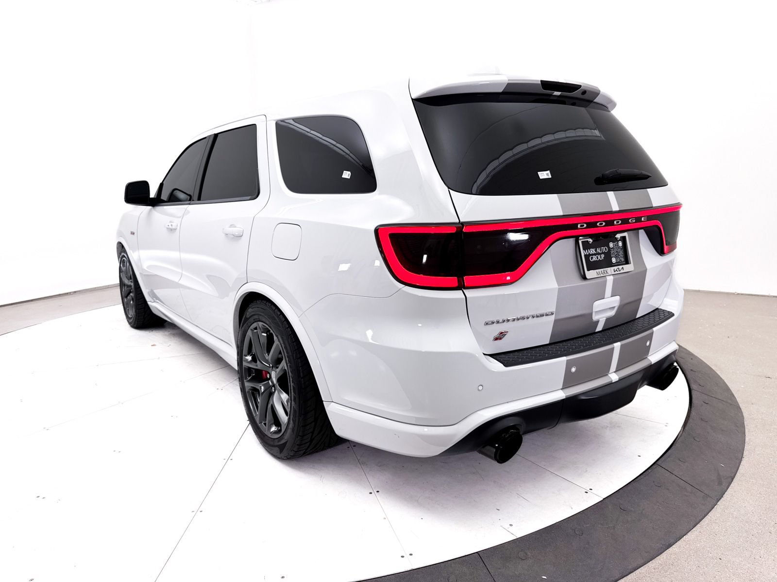 Used 2020 Dodge Durango SRT w/ Premium Interior Group AWD/4WD image 19