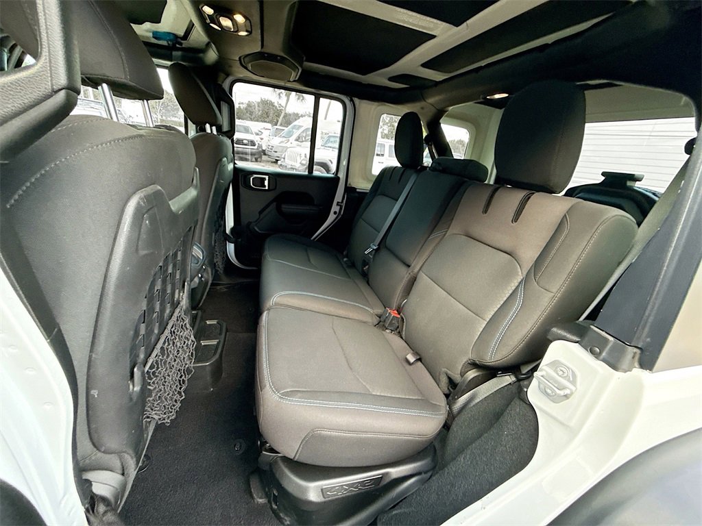 Used 2022 Jeep Wrangler Unlimited Rubicon 4xe w/ Cold Weather Group image 27