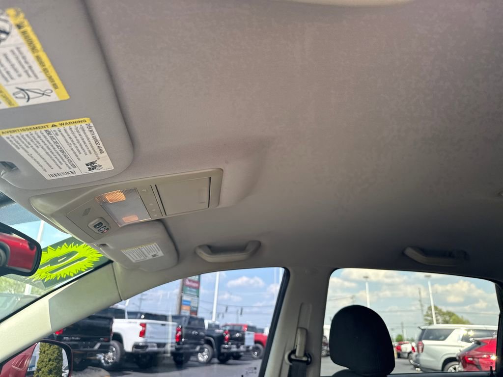 Used 2014 Chevrolet Captiva Sport LS FWD image 21