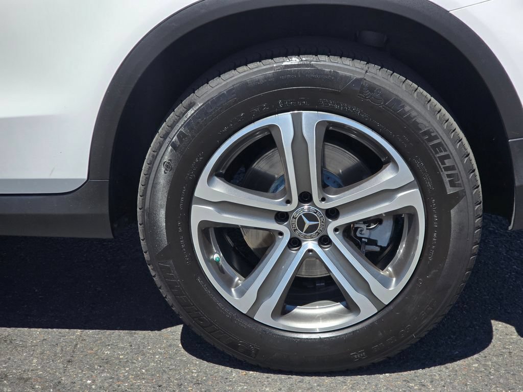 Used 2018 Mercedes-Benz GLC 300 4MATIC image 10
