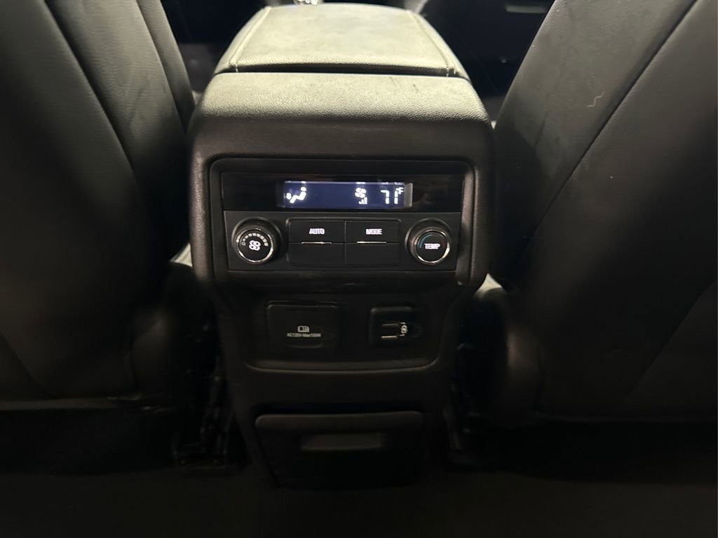 Used 2017 GMC Acadia SLT w/ LPO, Floor Liner Package image 34